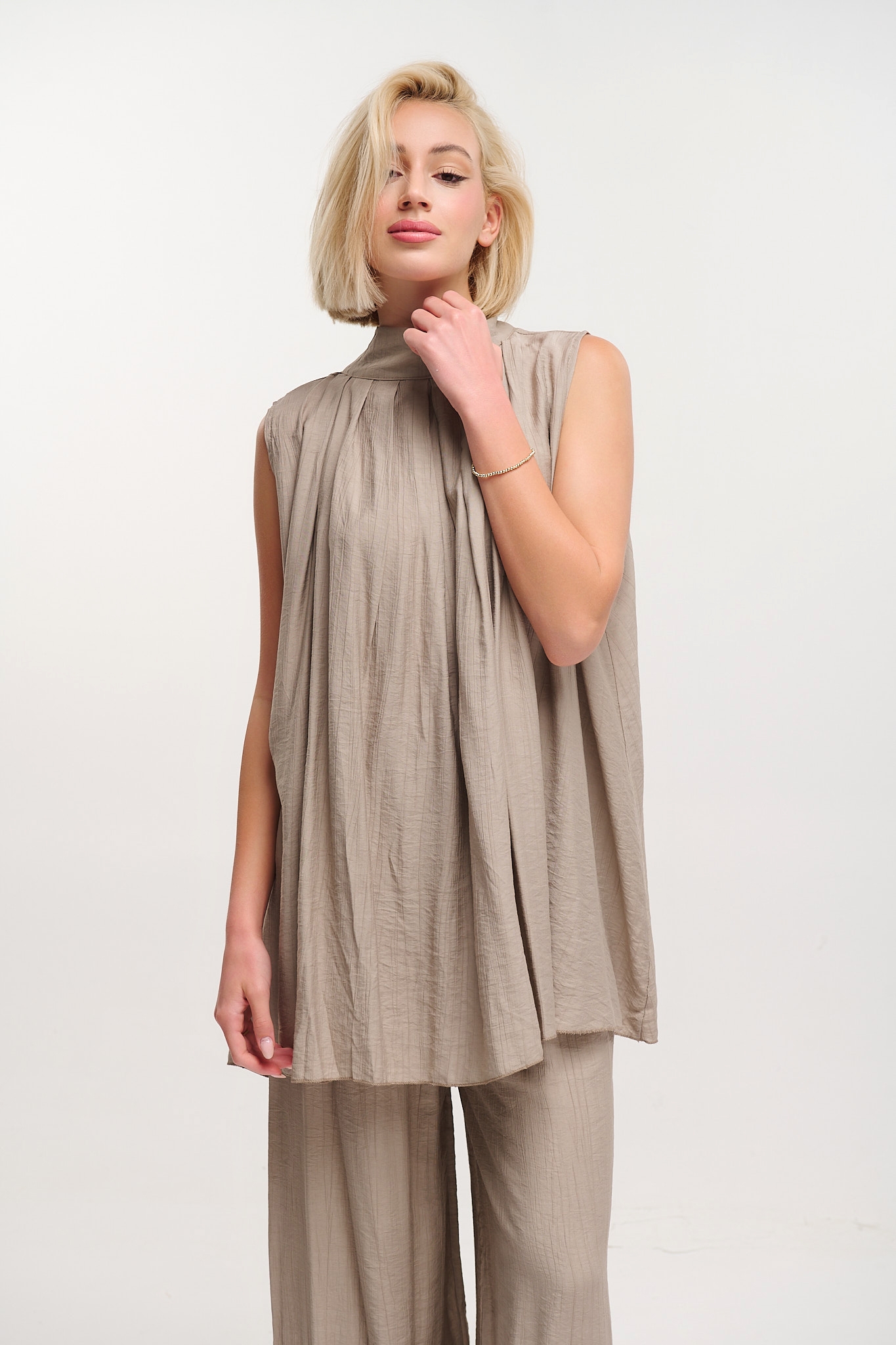 Two Pieces Set