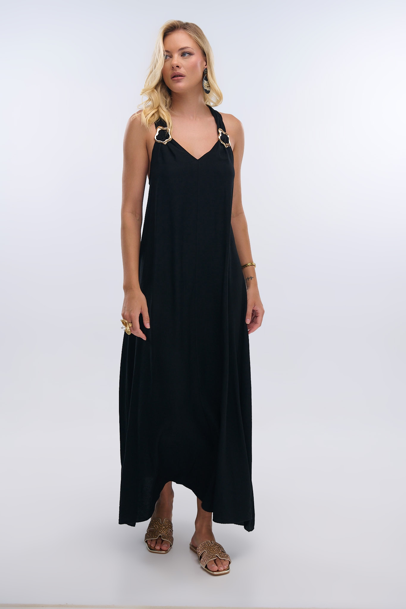 Φόρμα Linen Look με Χρυσές Λεπτομέρειες