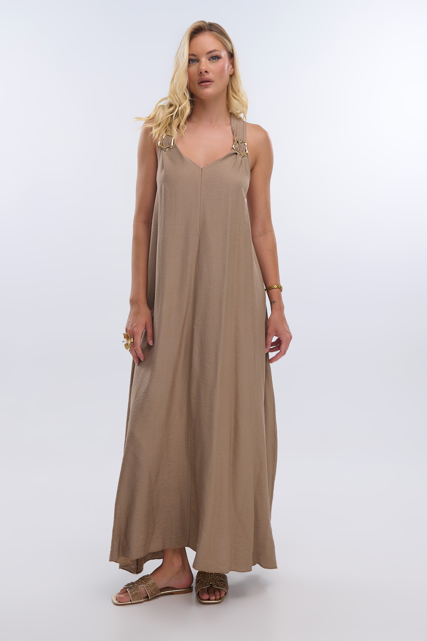 Φόρμα Linen Look με Χρυσές Λεπτομέρειες