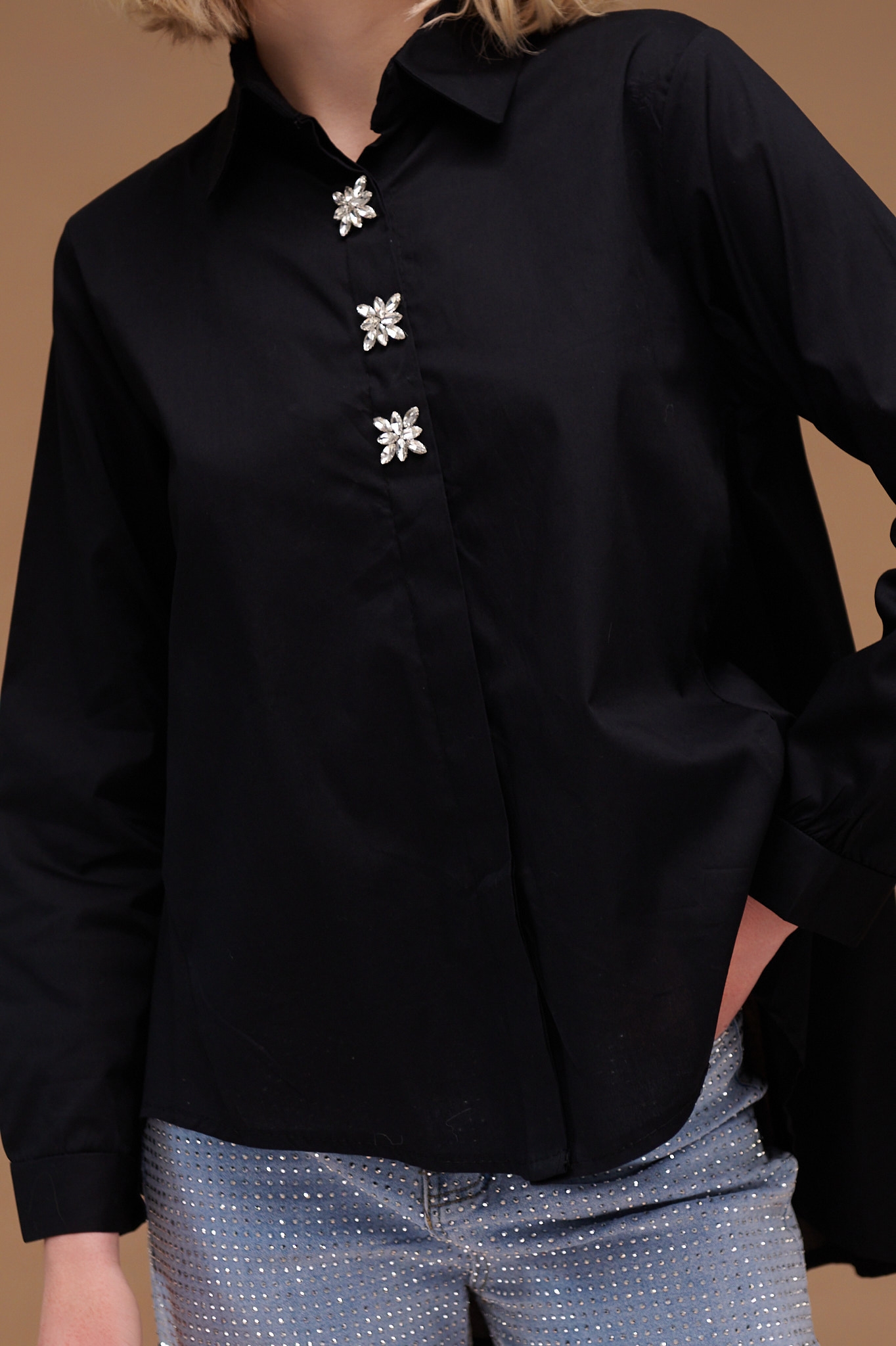 Rhiestoned 3 Flowered Buttons Shirt