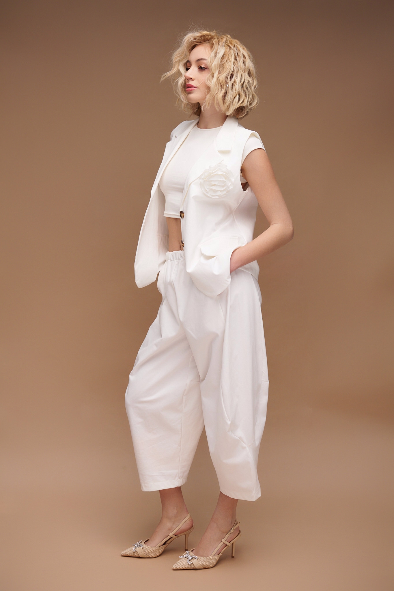 Flowered Pin Decorated Vest & Pants Set