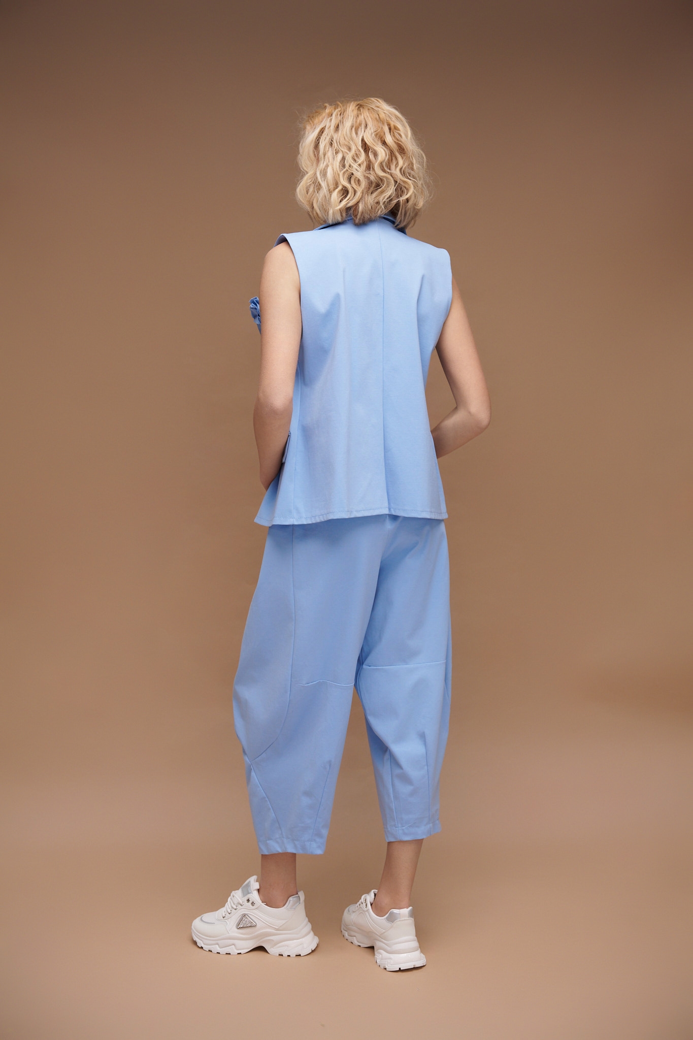 Flowered Pin Decorated Vest & Pants Set