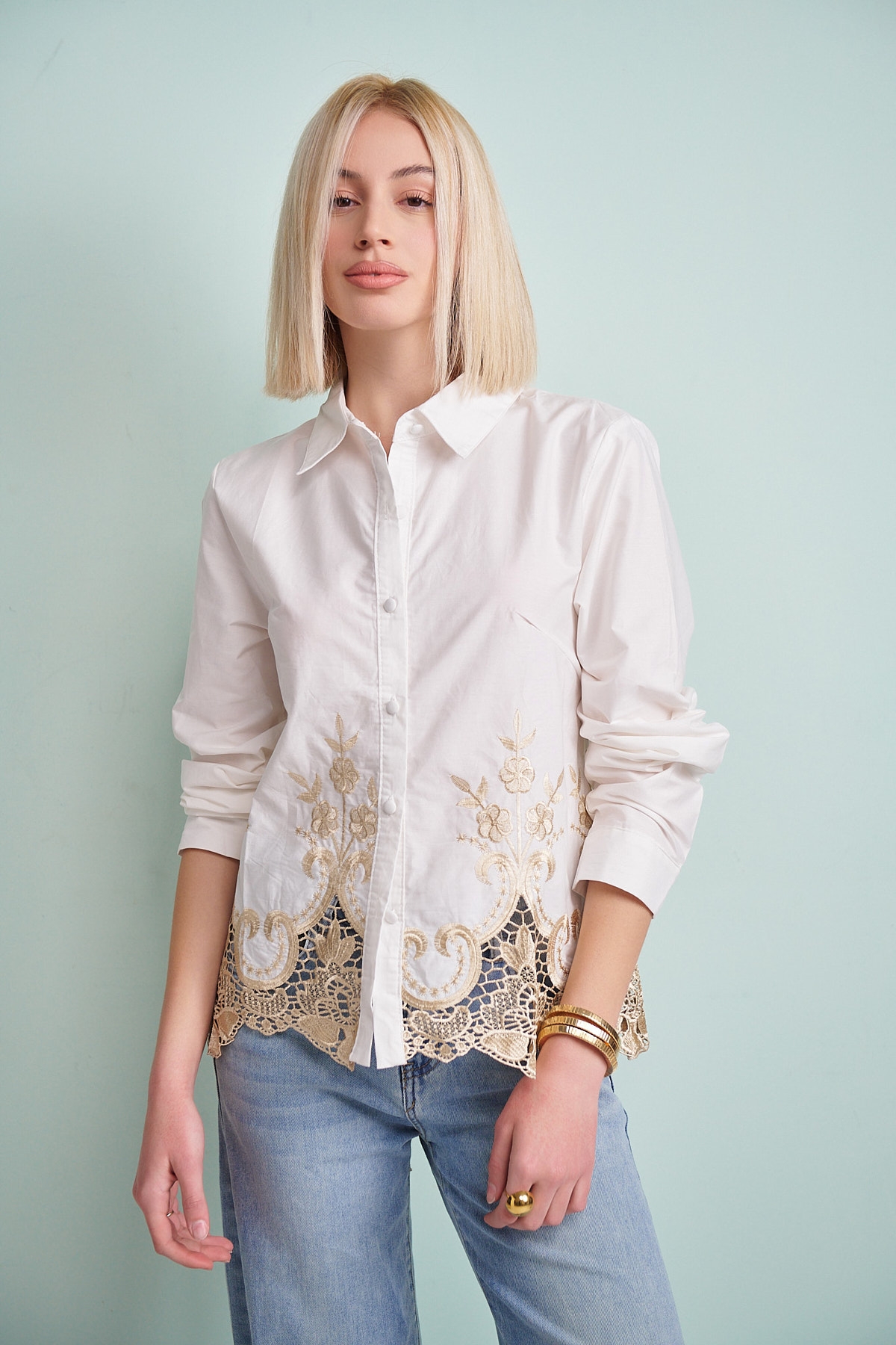Embroidered Bottomed Shirt
