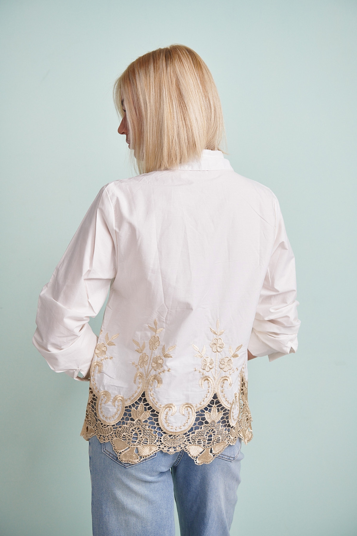 Embroidered Bottomed Shirt