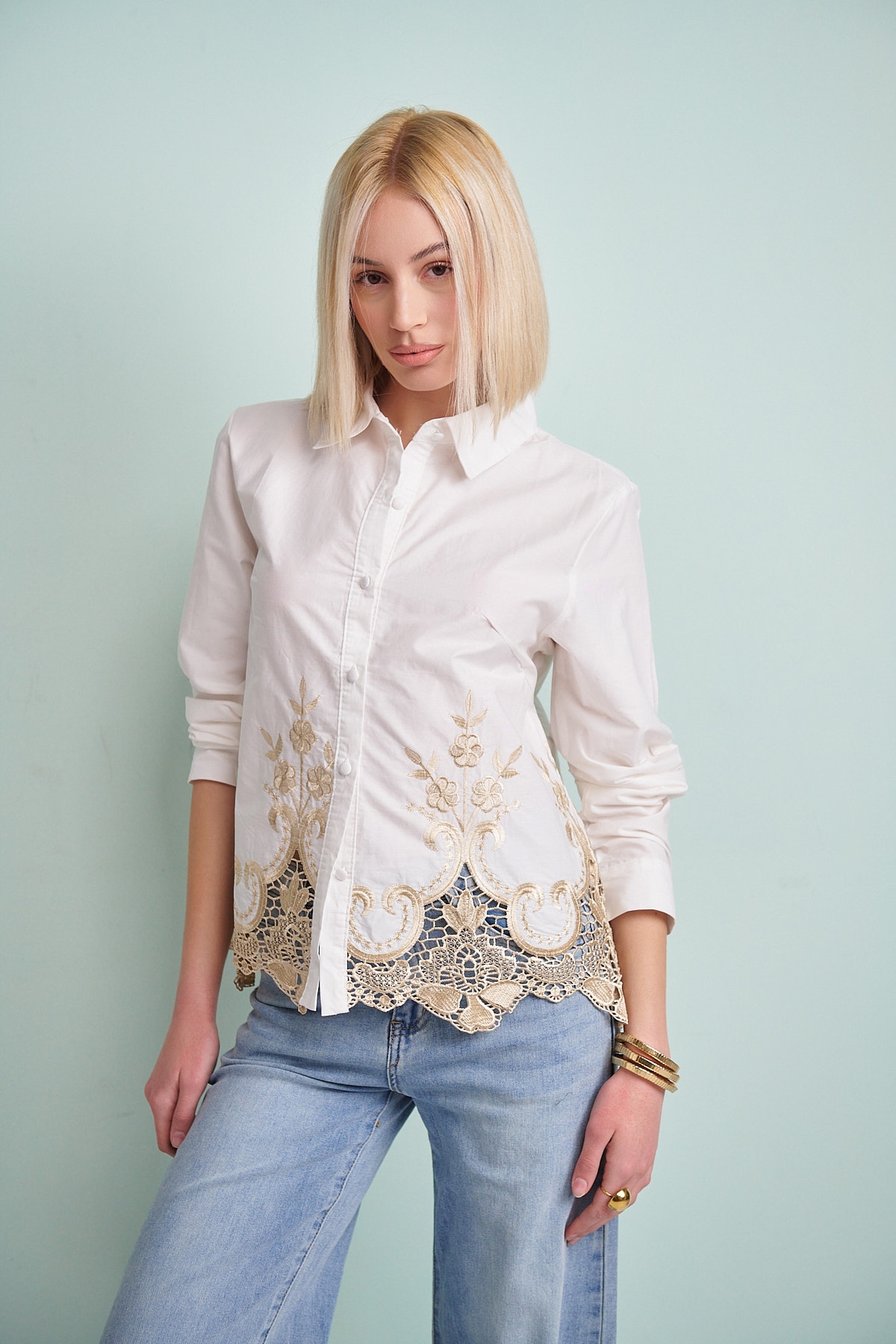 Embroidered Bottomed Shirt