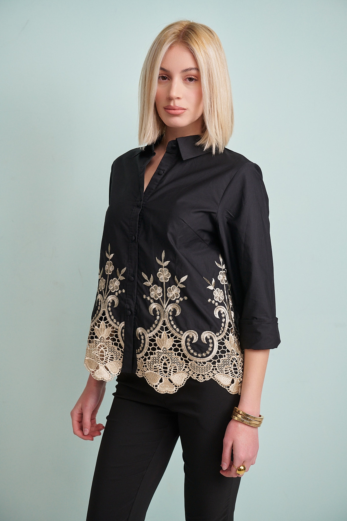 Embroidered Bottomed Shirt