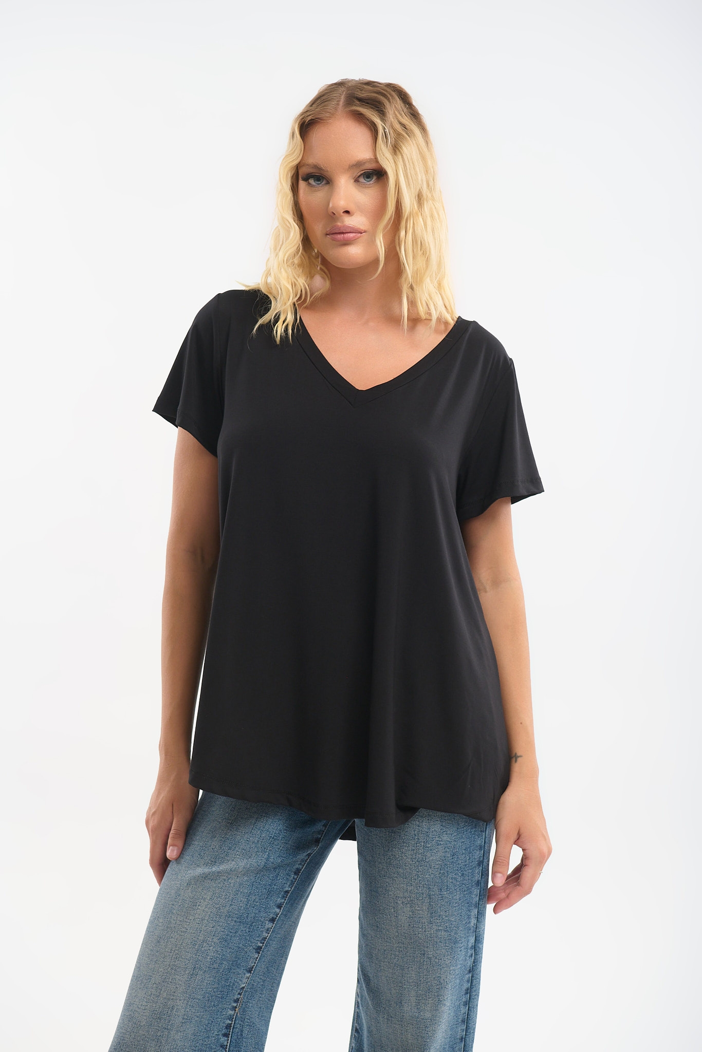 Kelly’s V-Neck T-shirt in Relaxed Fit