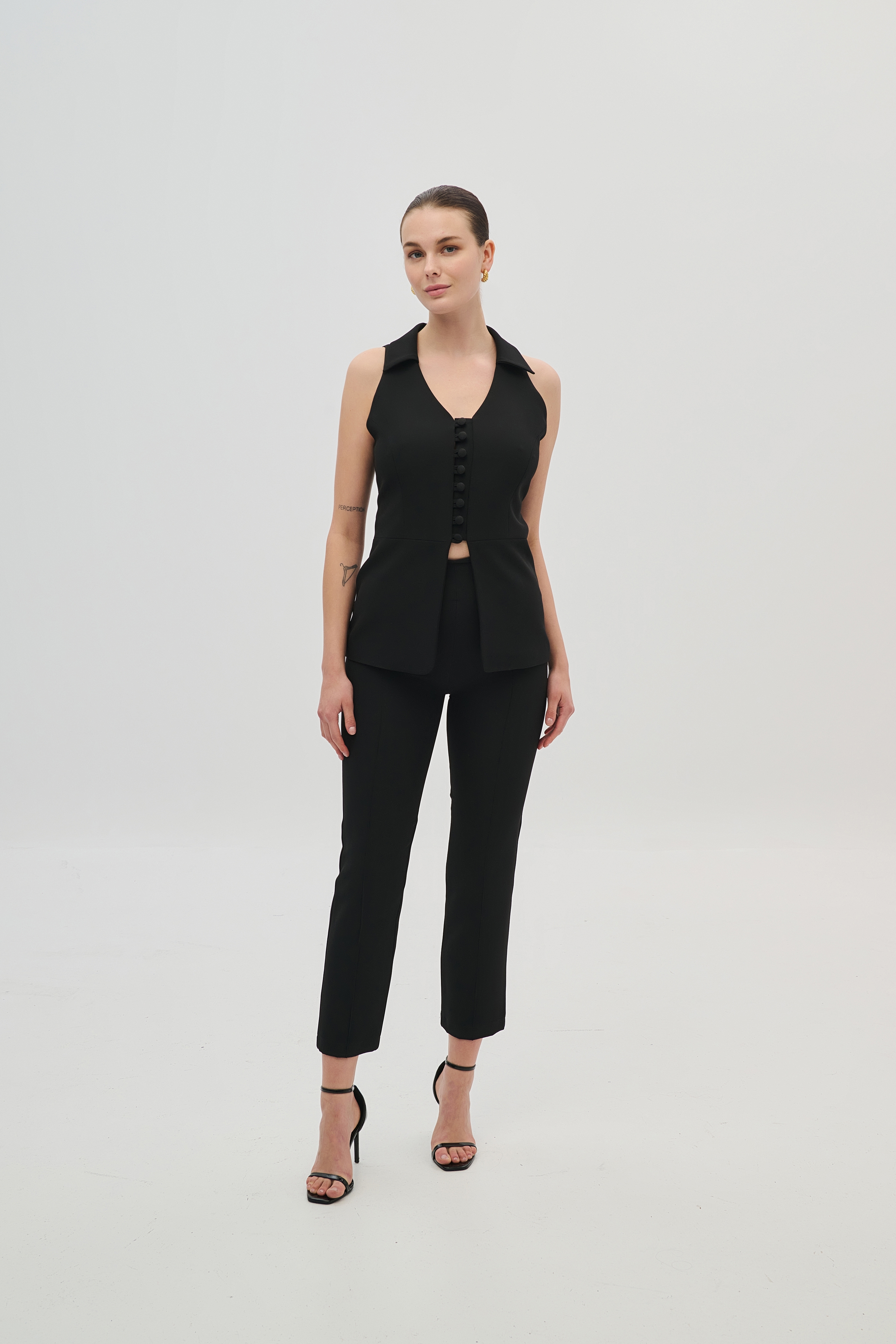 De Javu Tailored Vest with Buttons