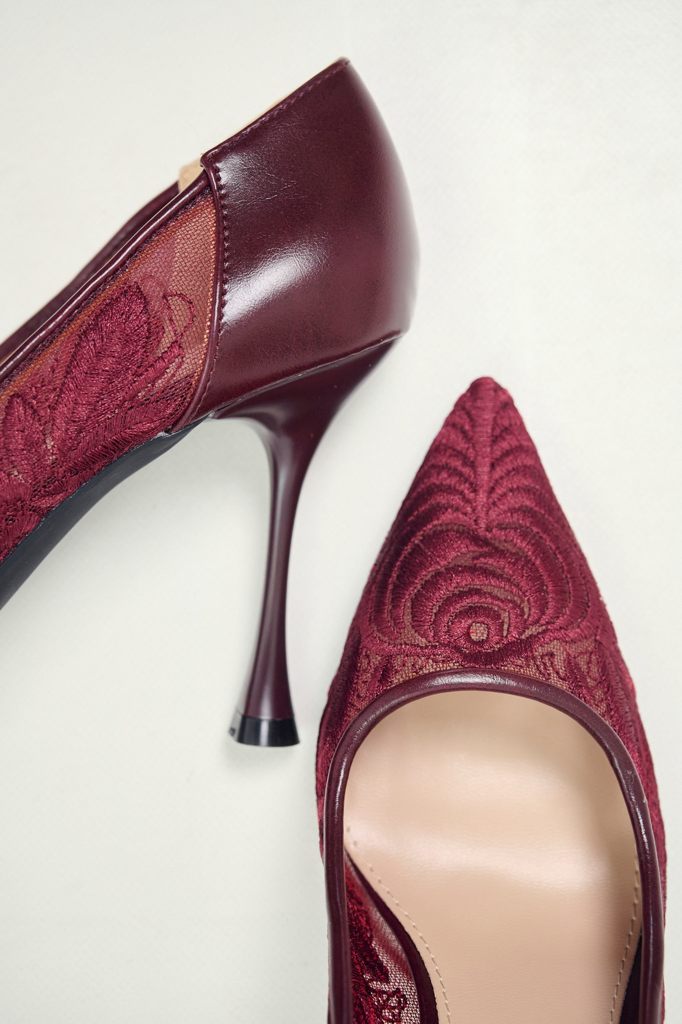 Γόβα Όλη Δαντέλα