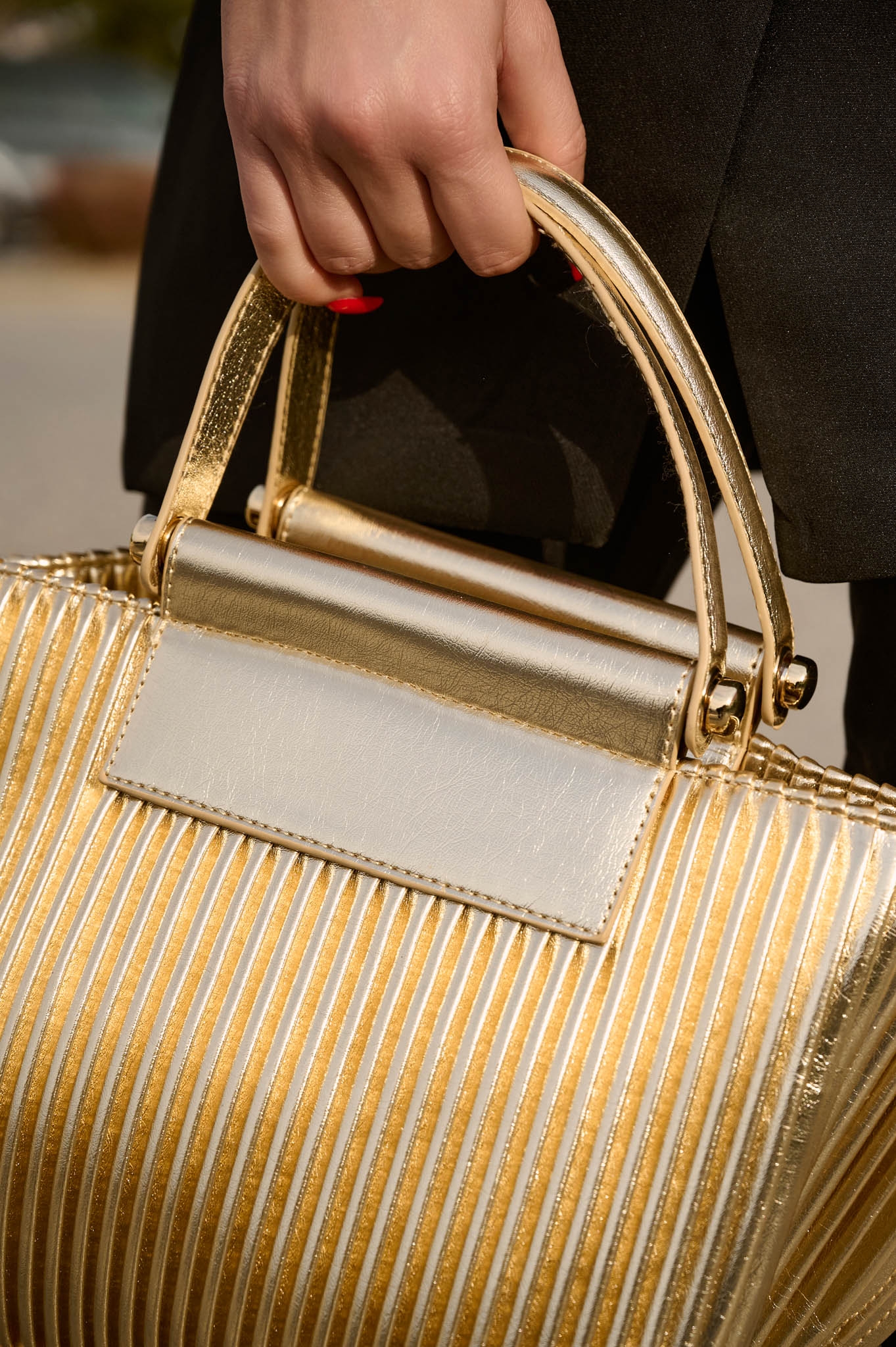 Pleated PU Handbag