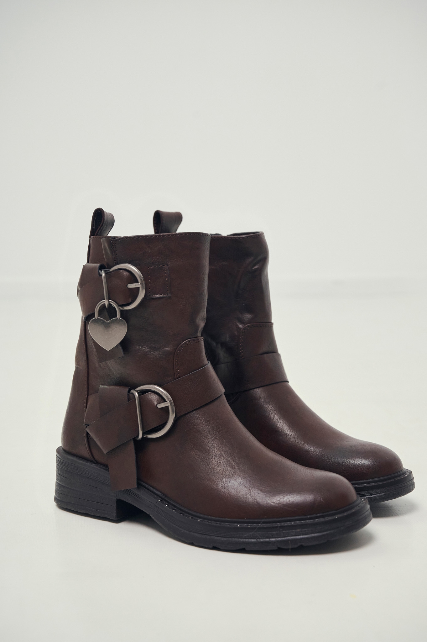 Μποτάκι Λουριά Με Καρδιά