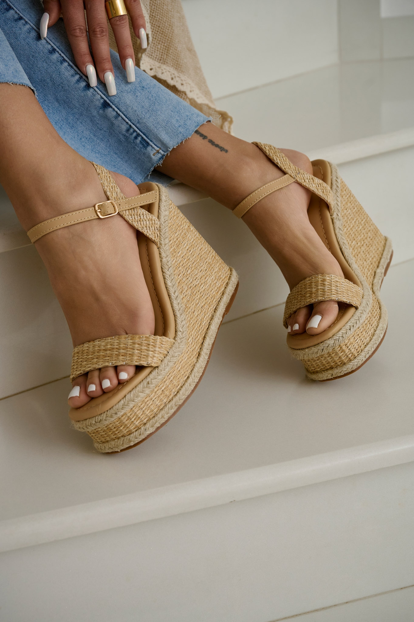 Straw Platforms