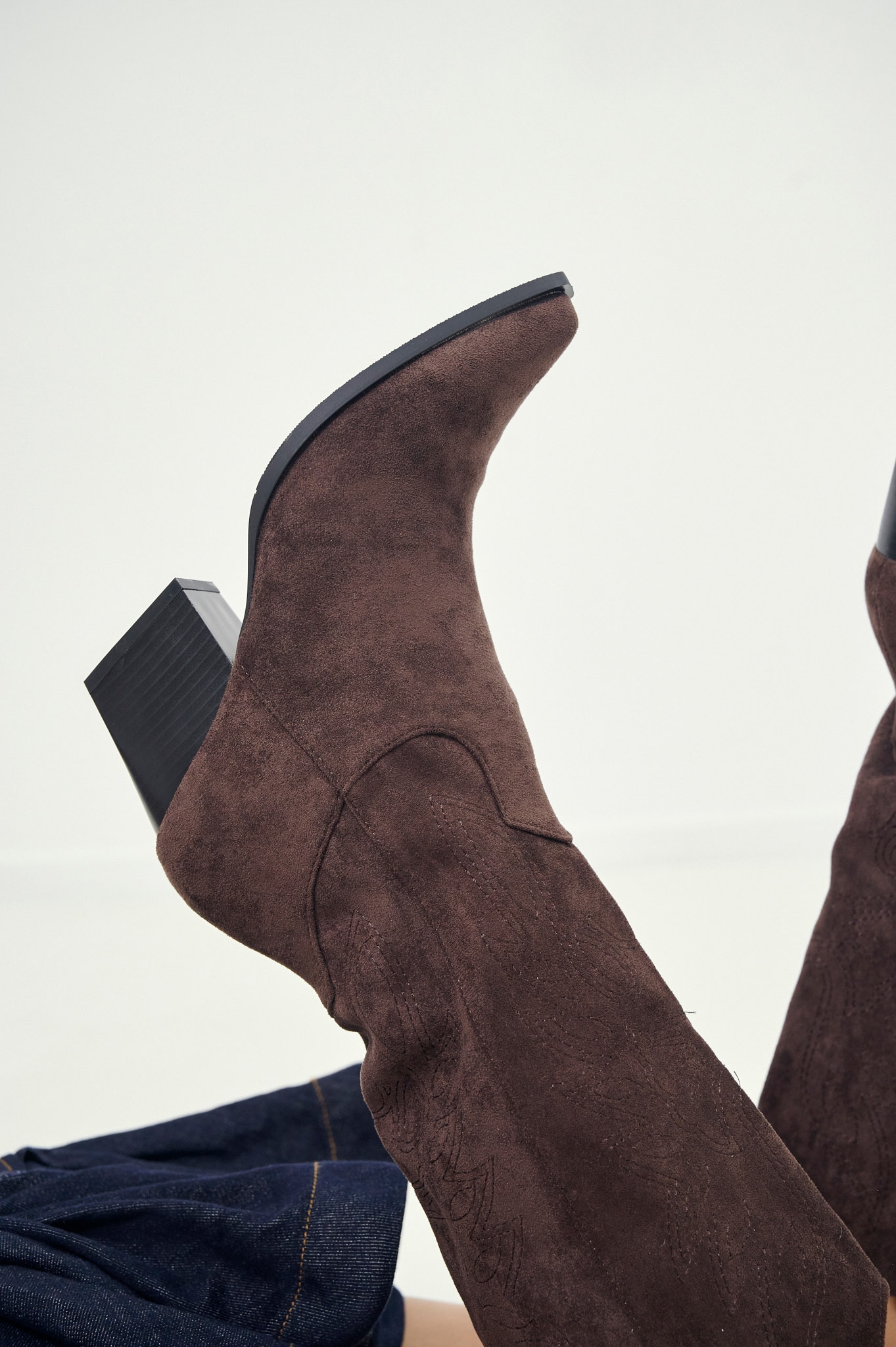 Μπότα Cow Χαμηλή Ραφές Πλάι