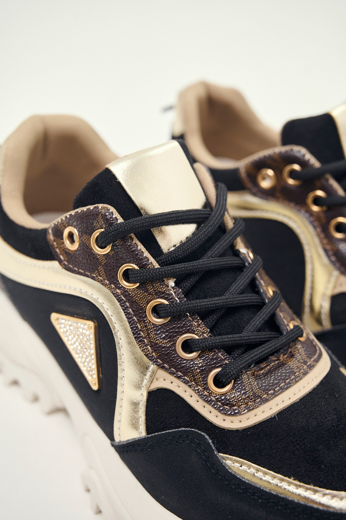 Αθλητικό Με Στρας Πυραμίδα