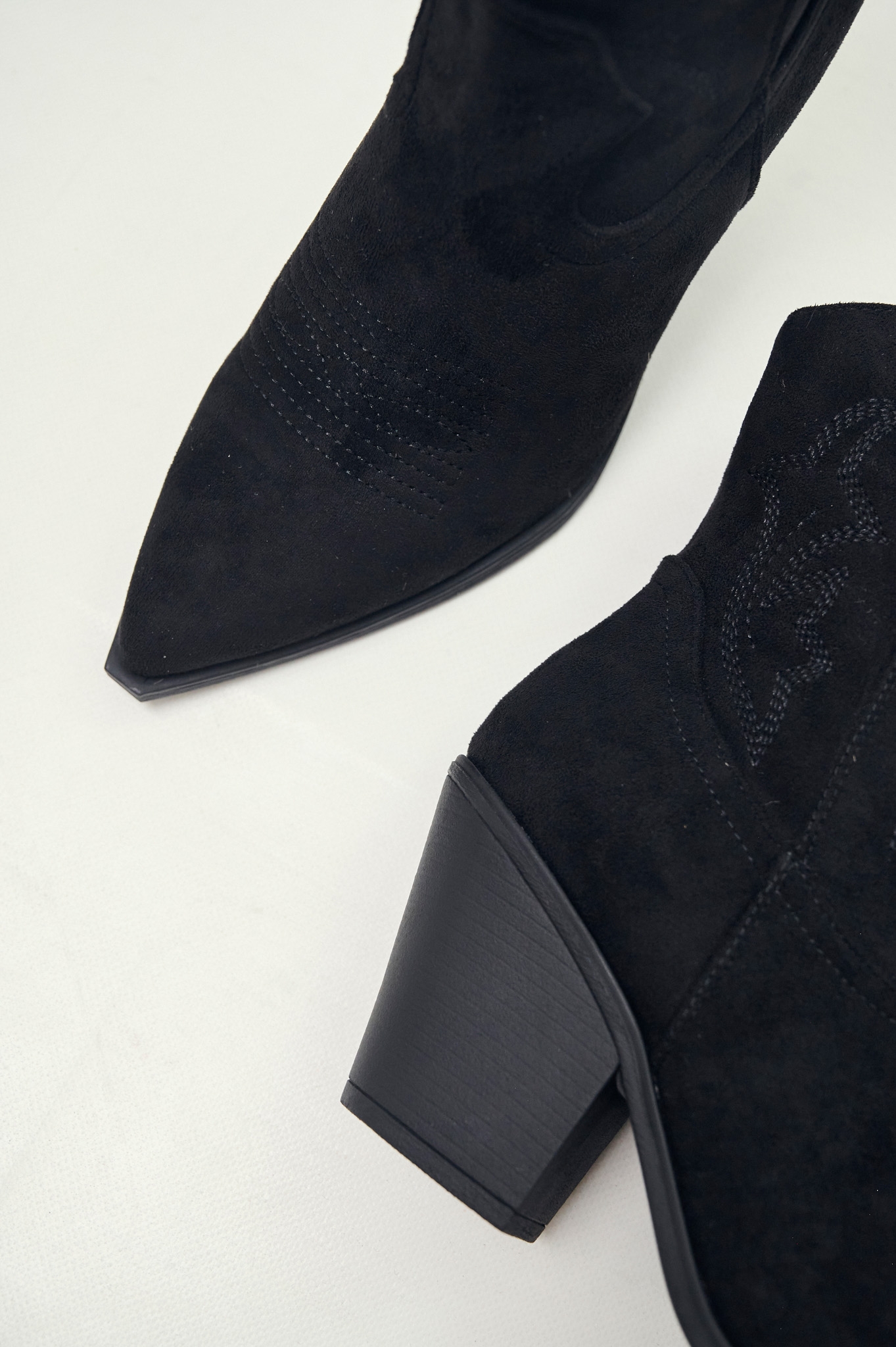 Μποτάκι Cow Ραφές Πλάι