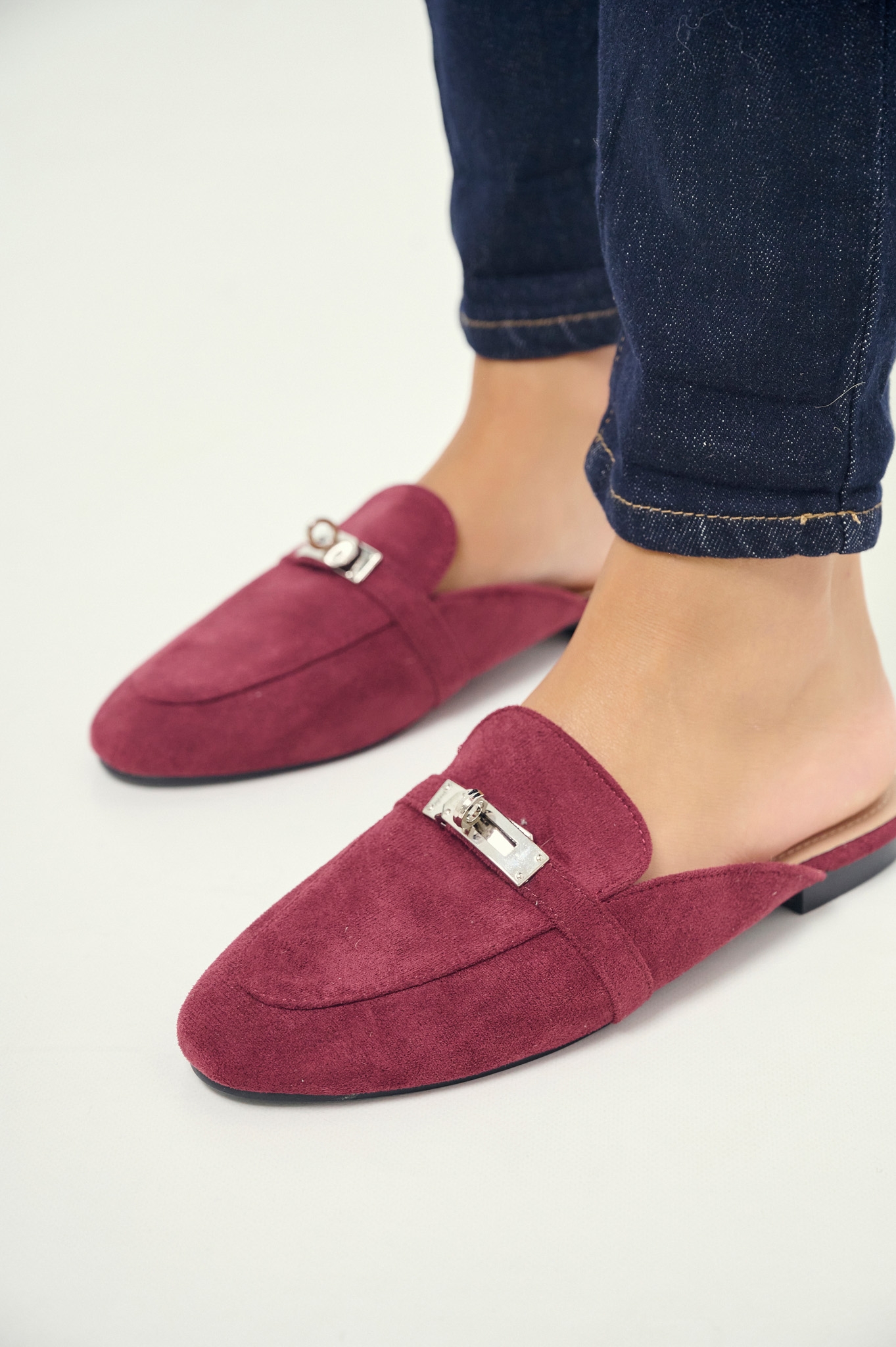 Mule Σουέιντ Με Κλειδαριά