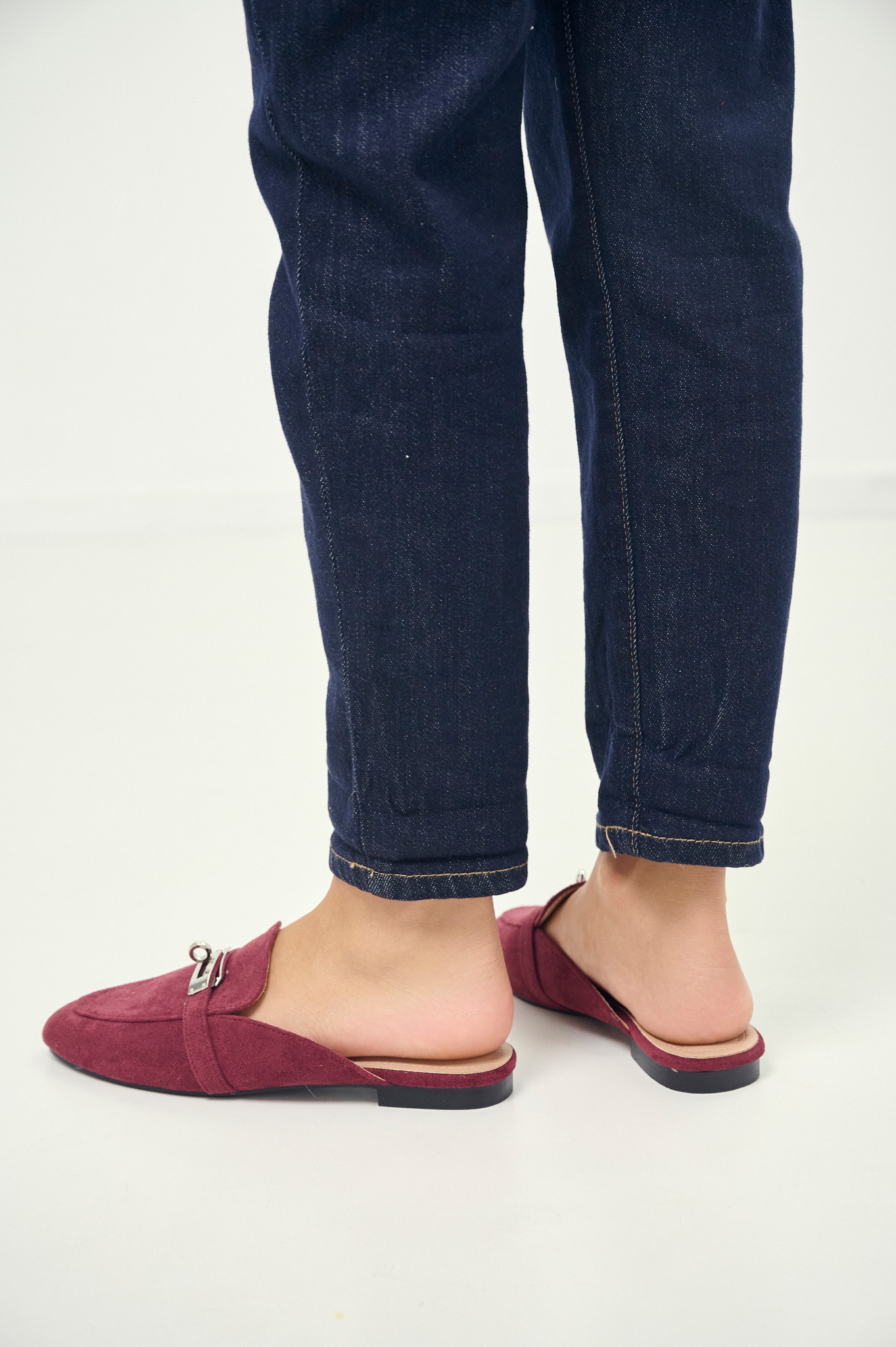 Mule Σουέιντ Με Κλειδαριά