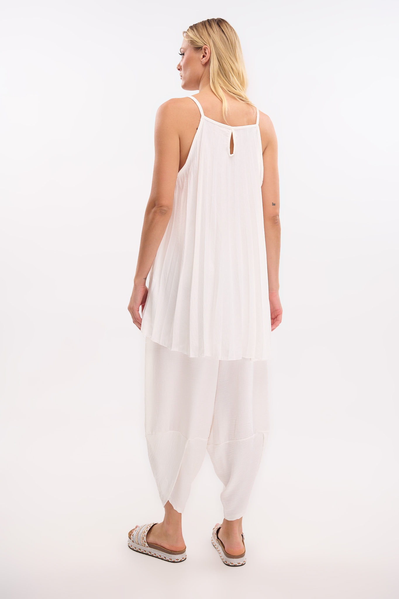 Top with Wide Pleated Strap