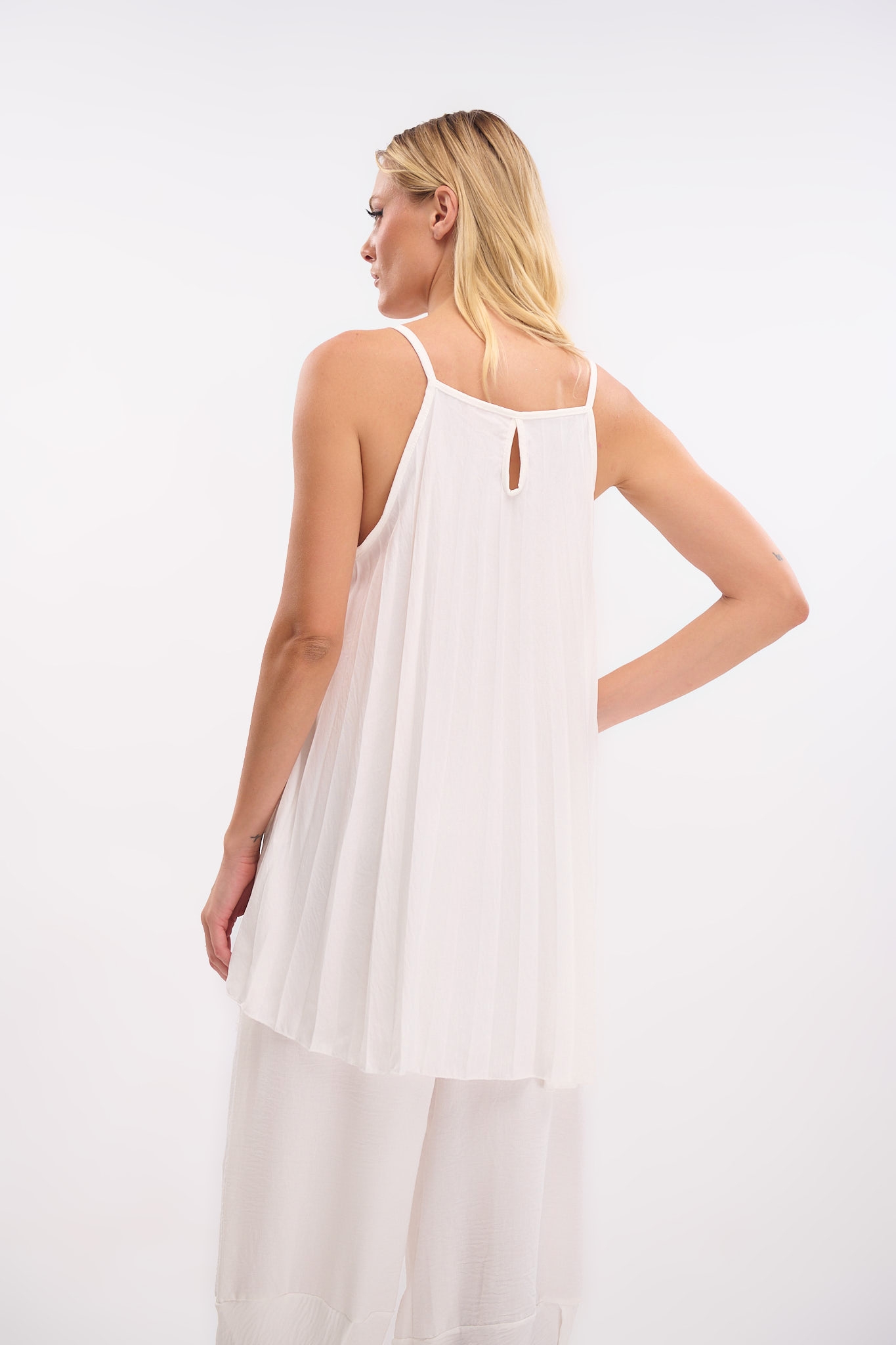 Top with Wide Pleated Strap