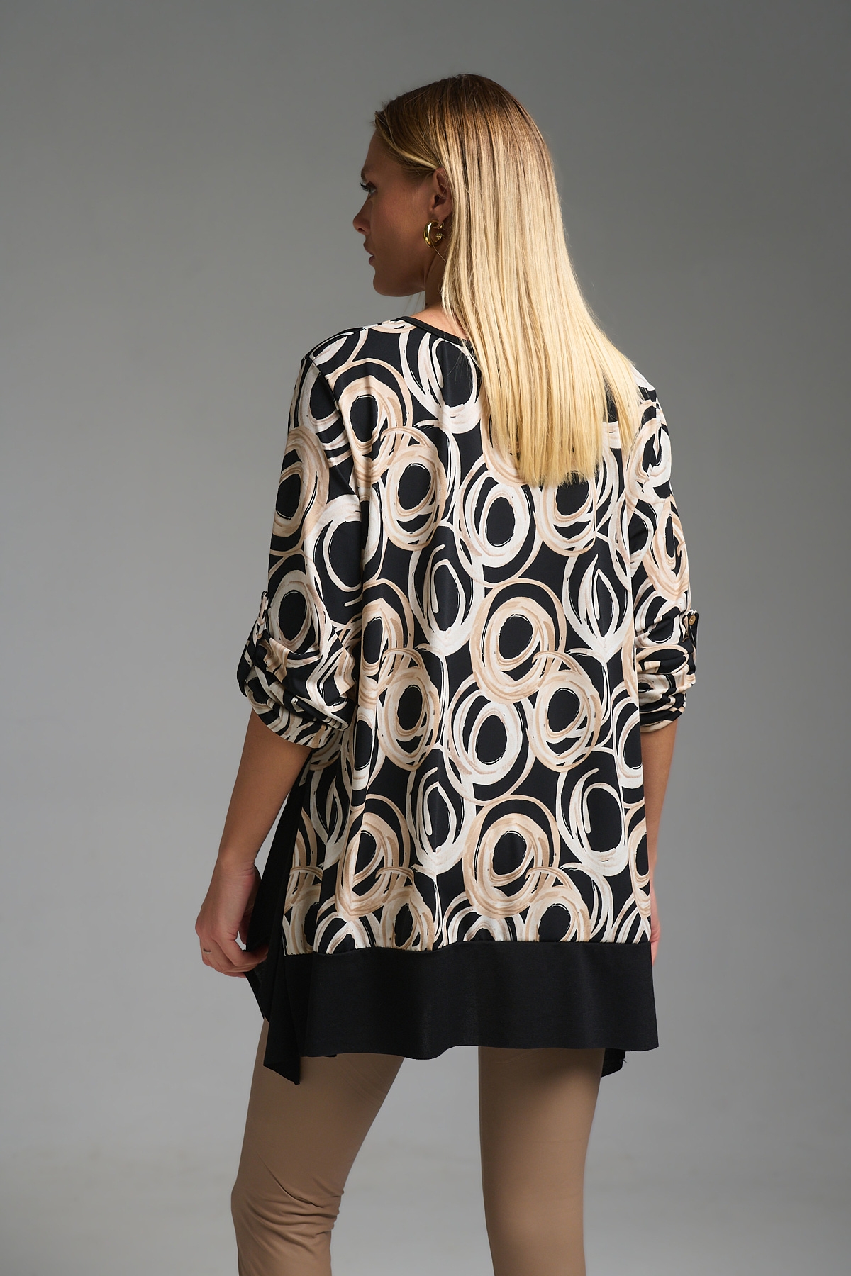 Μπλούζα Δίχρωμη Με Μαύρη Φάσα