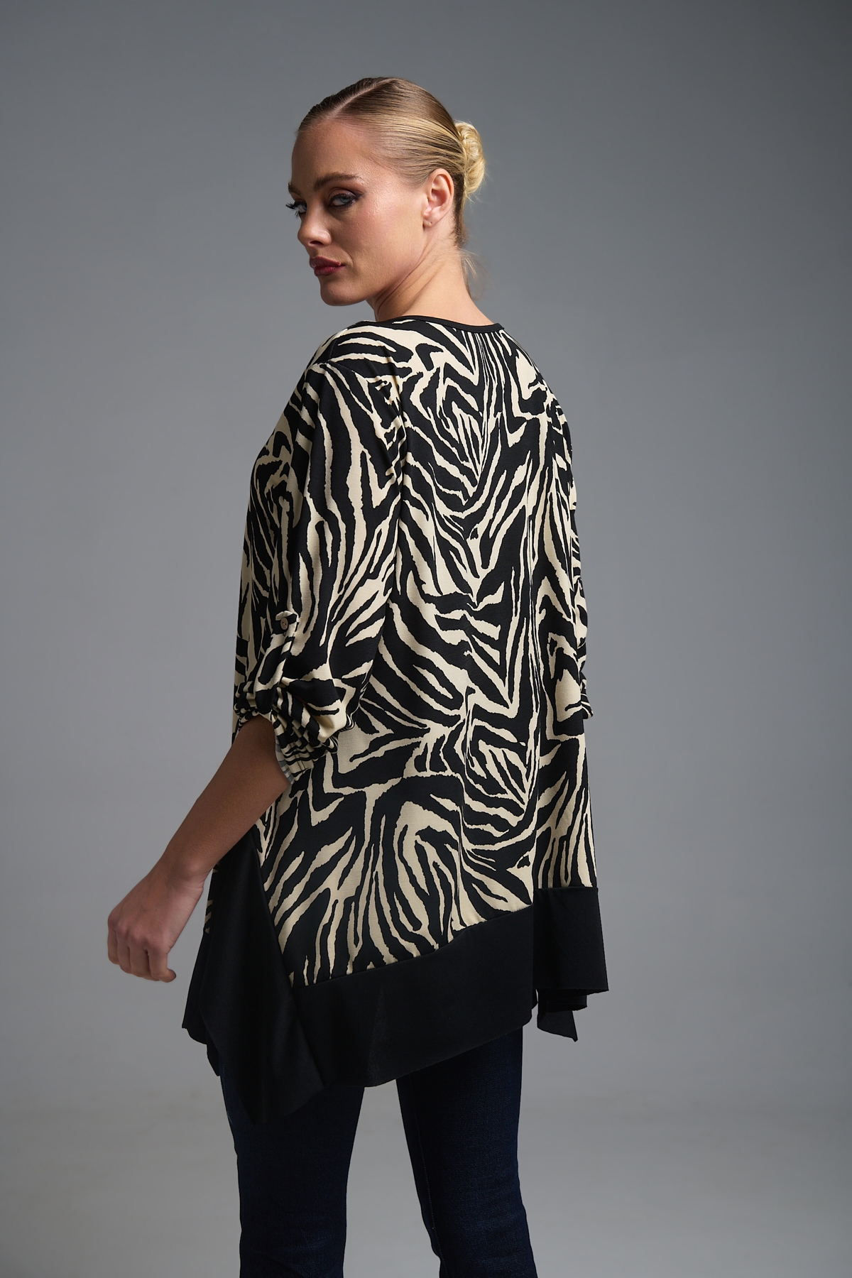 Μπλούζα Ζεβρέ Με Μαύρη Φάσα