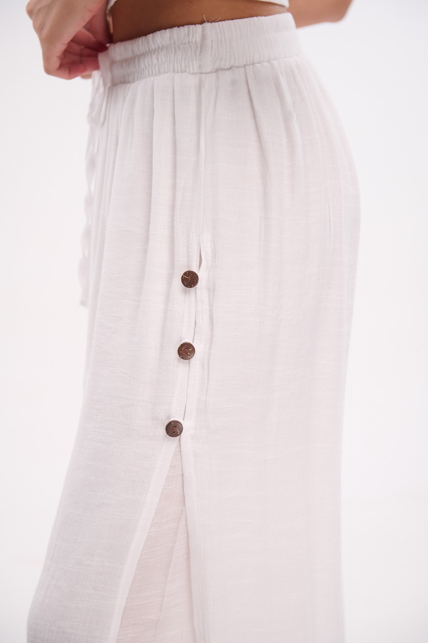 3 Side Buttons Linen Pantaloons