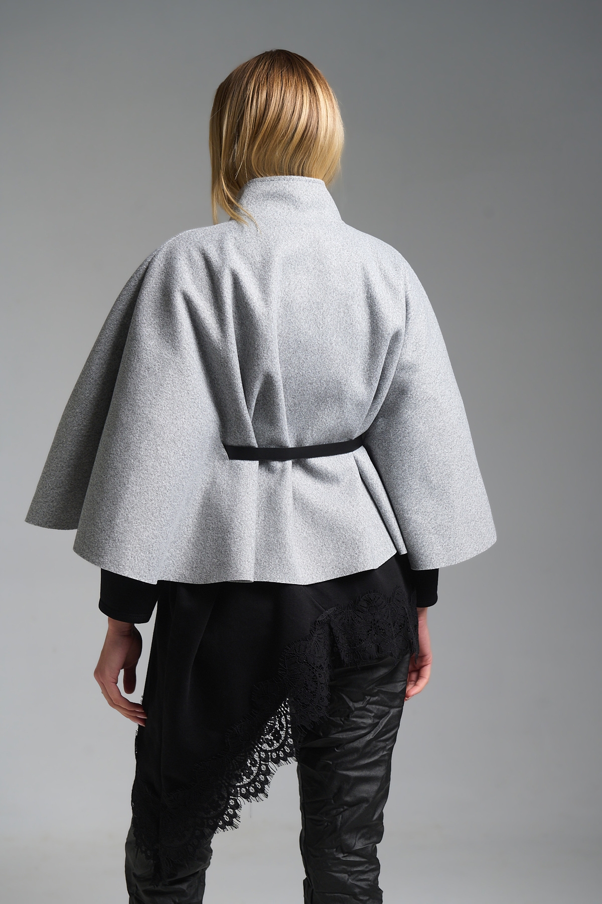 Κάπα Κοντή Με Ζωνάκι