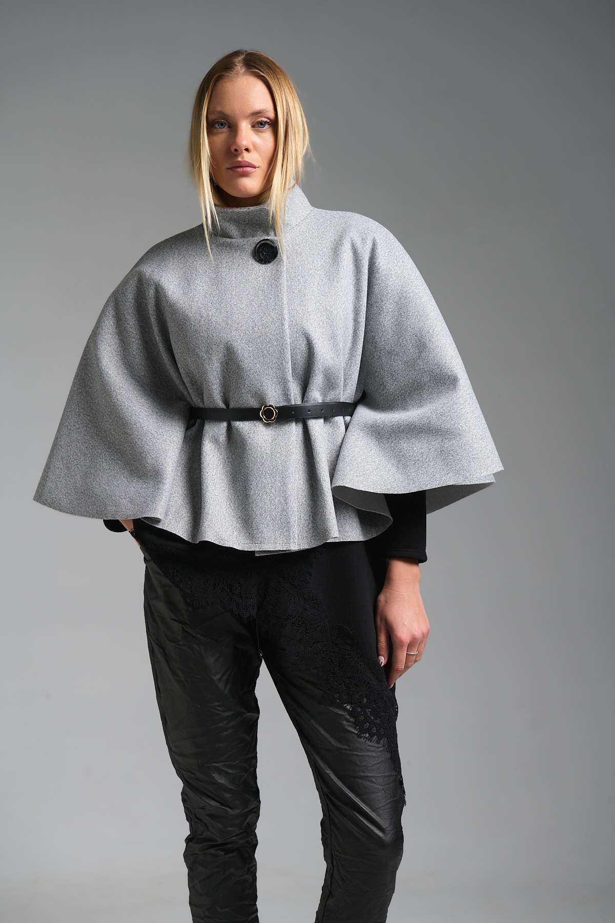 Κάπα Κοντή Με Ζωνάκι