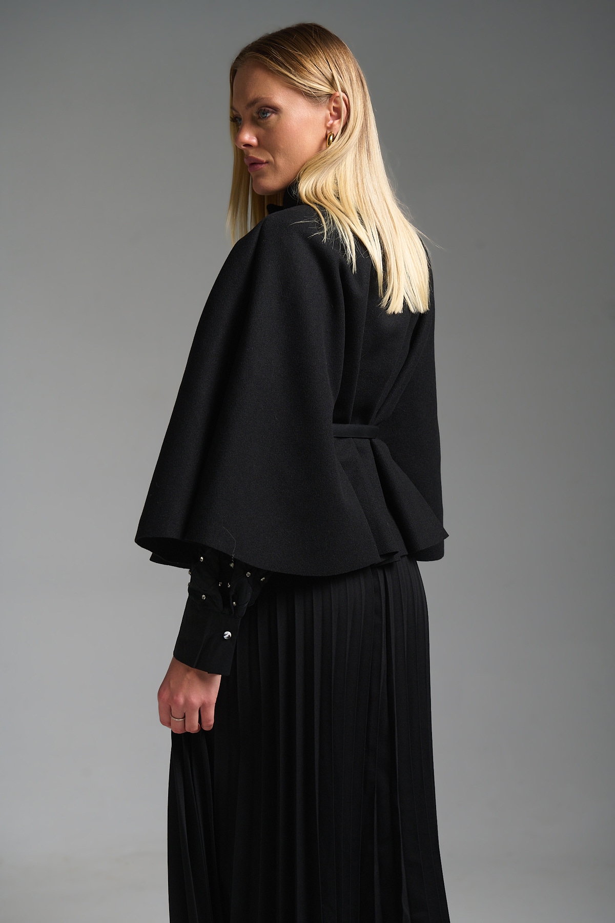 Κάπα Κοντή Με Ζωνάκι