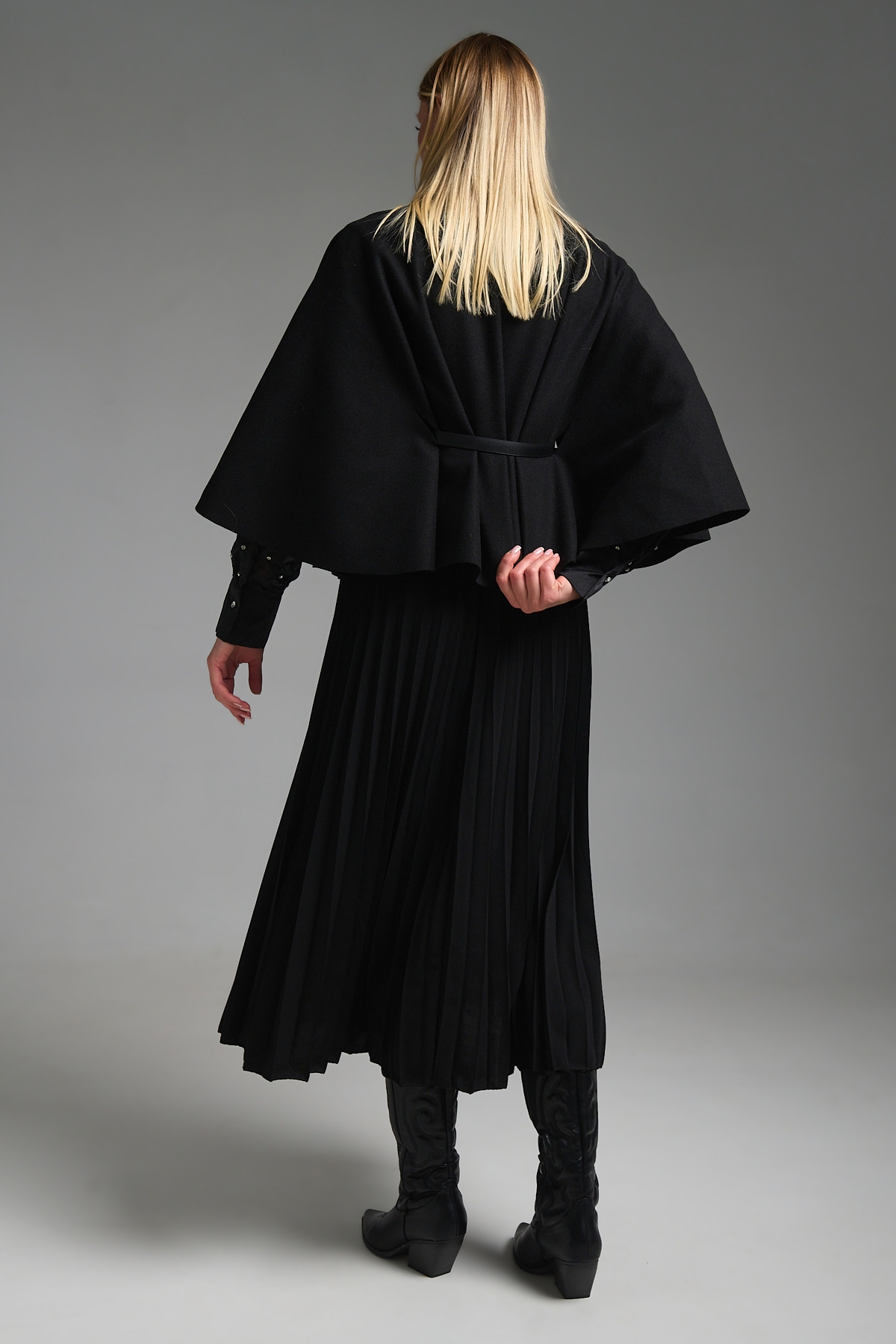 Κάπα Κοντή Με Ζωνάκι