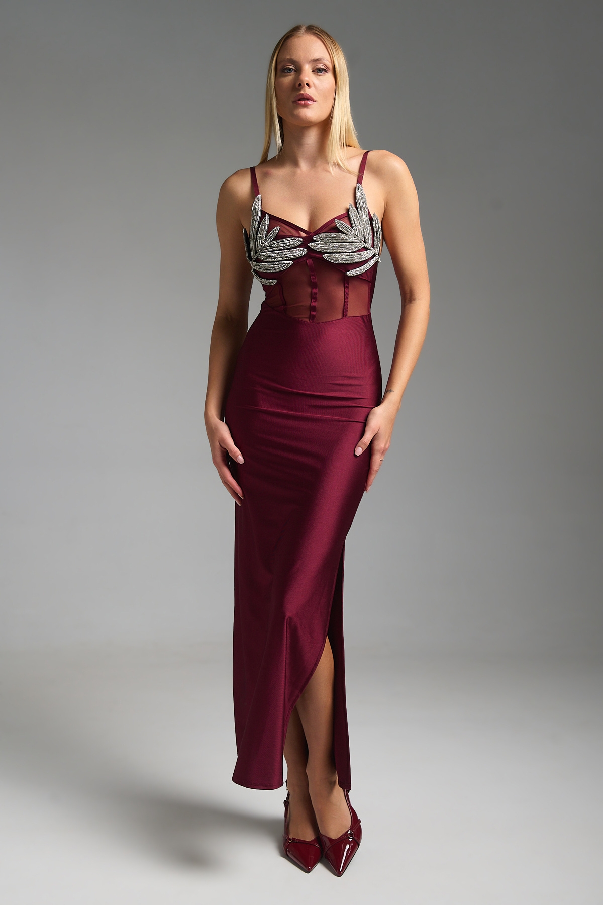 Φόρεμα Μάξι Τιράντα Με Φύλλα Στρας