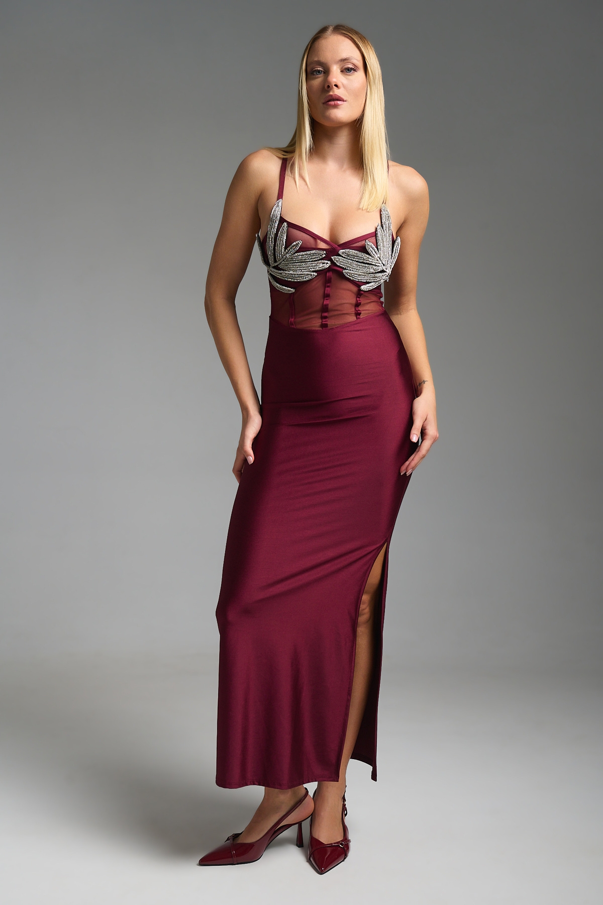 Φόρεμα Μάξι Τιράντα Με Φύλλα Στρας