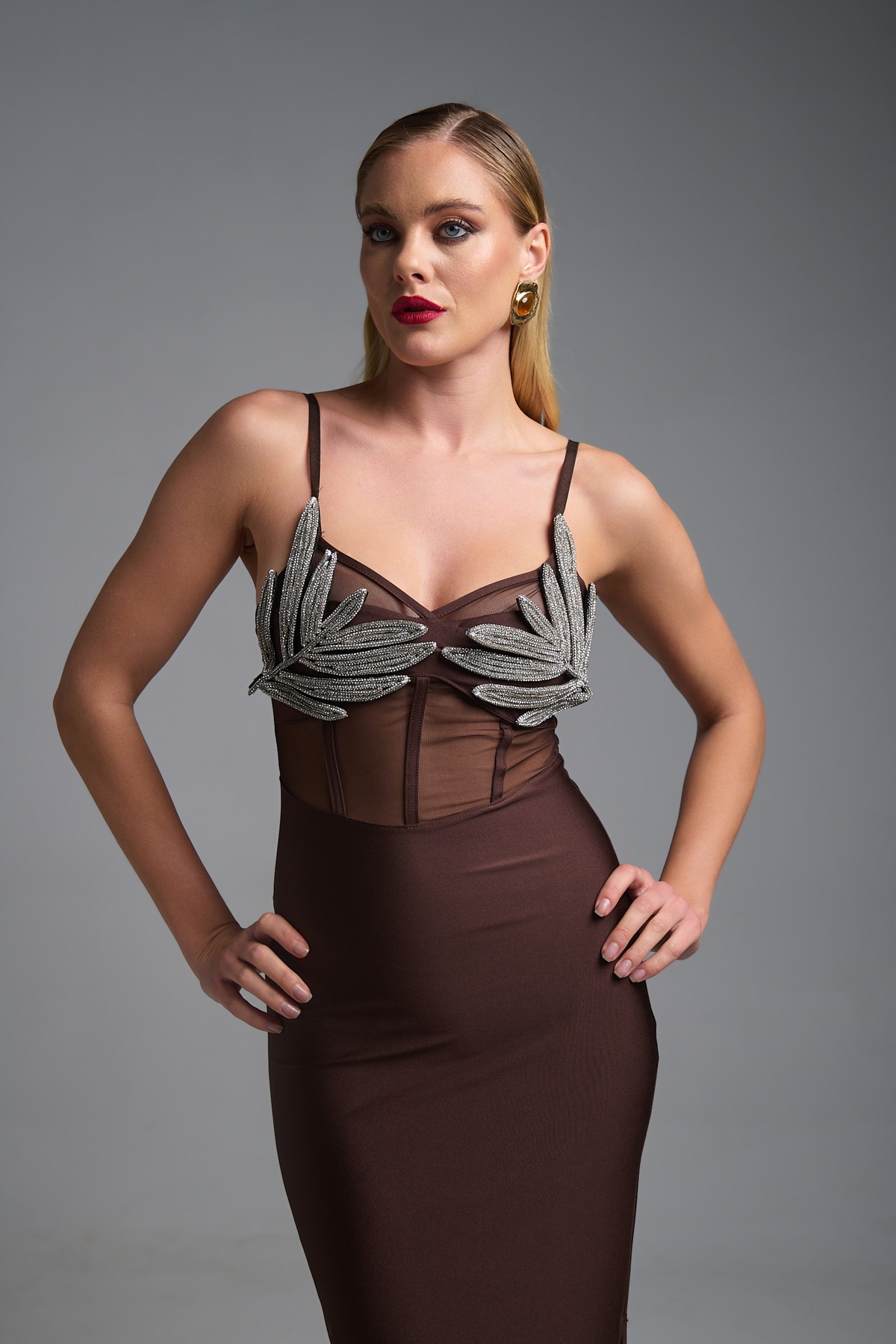 Φόρεμα Μάξι Τιράντα Με Φύλλα Στρας