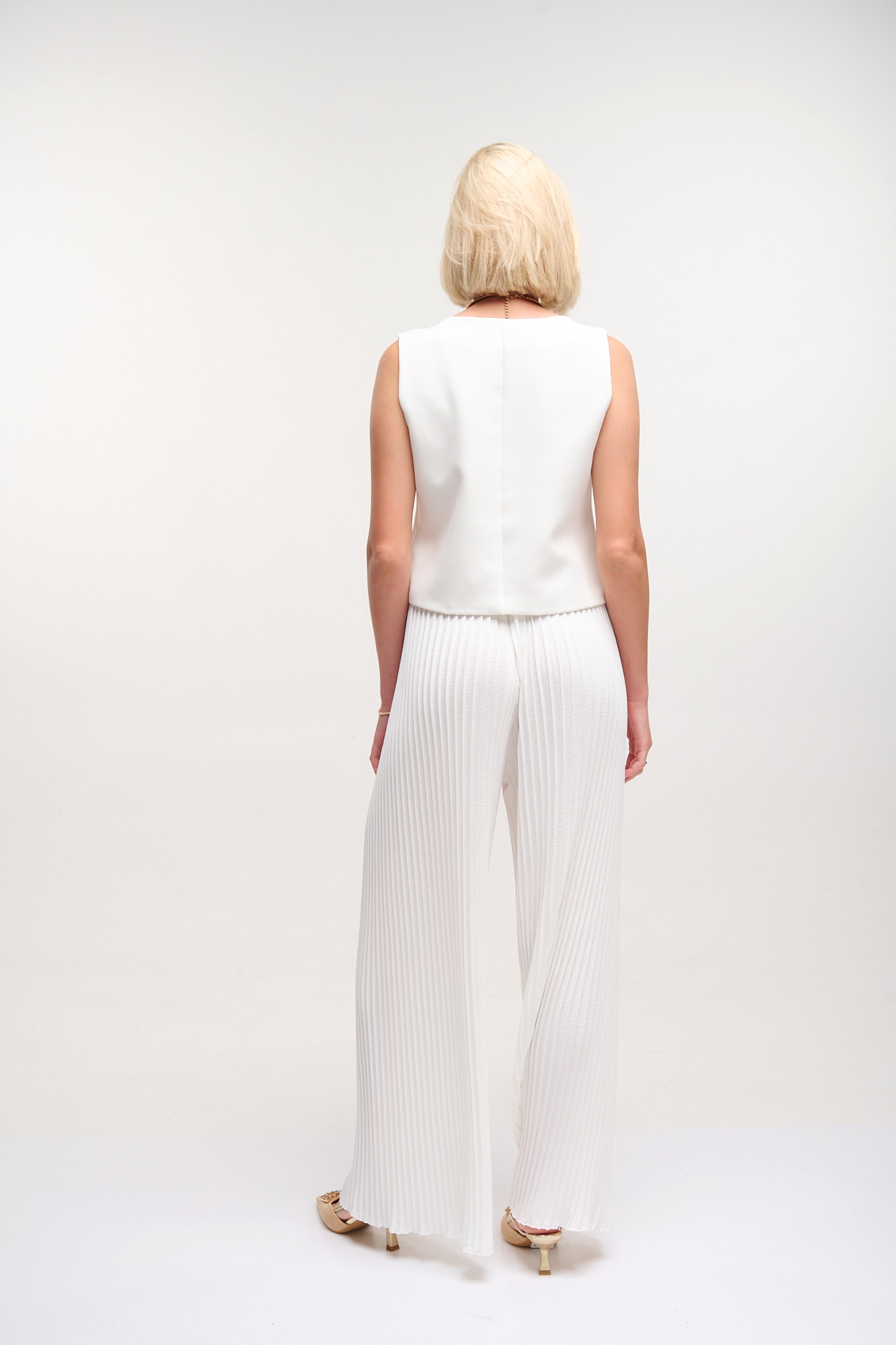 Set Vest & Pleated Pants