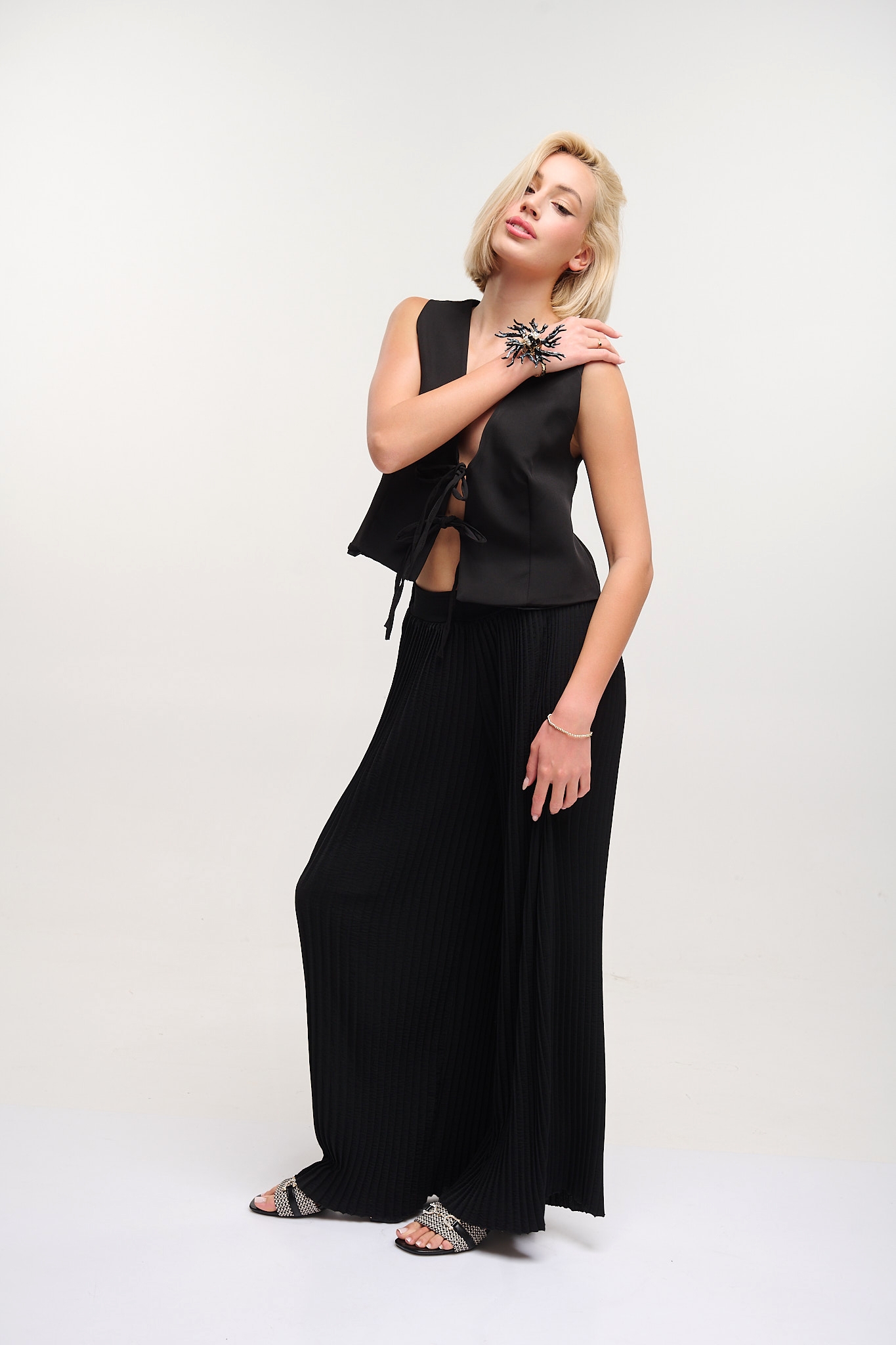 Set Vest & Pleated Pants