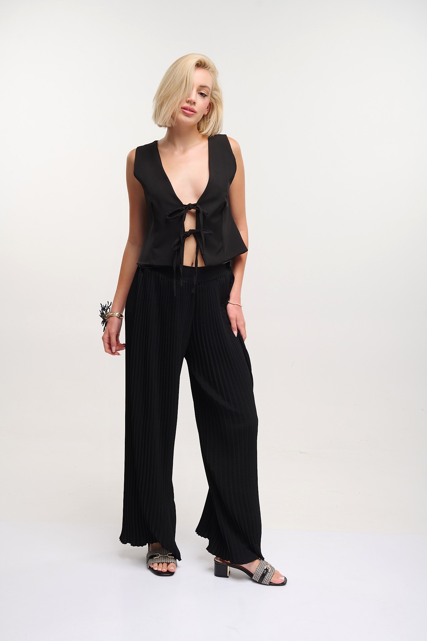 Set Vest & Pleated Pants