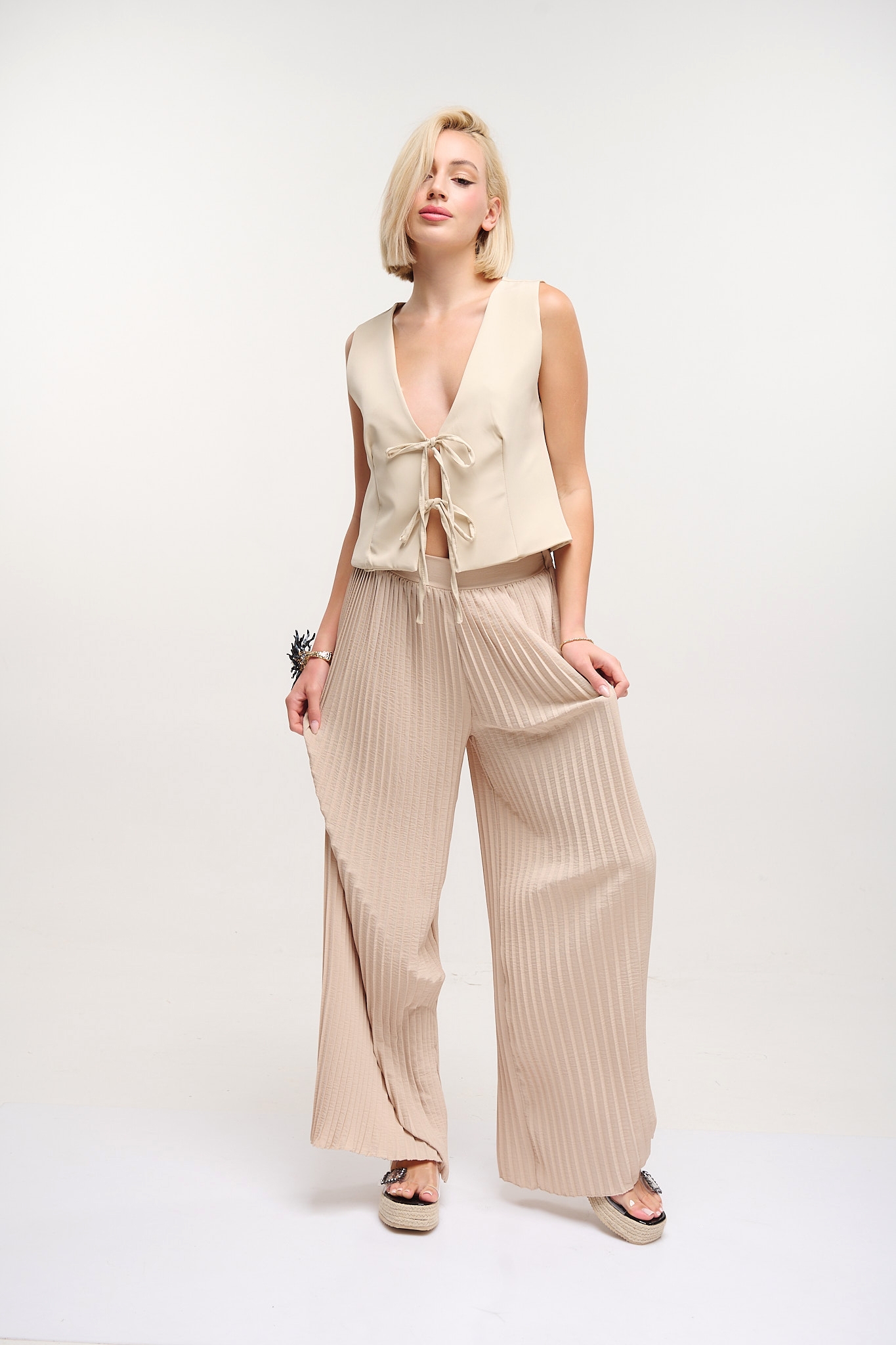 Set Vest & Pleated Pants