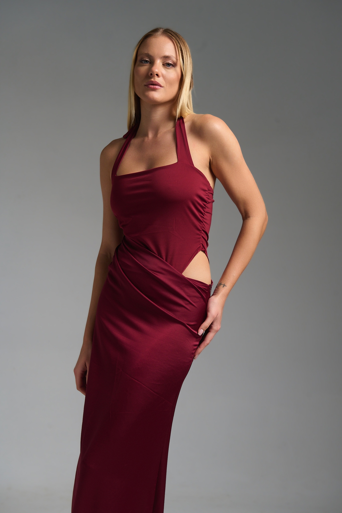 Φόρεμα Μάξι Κορμάκι Με Άνοιγμα