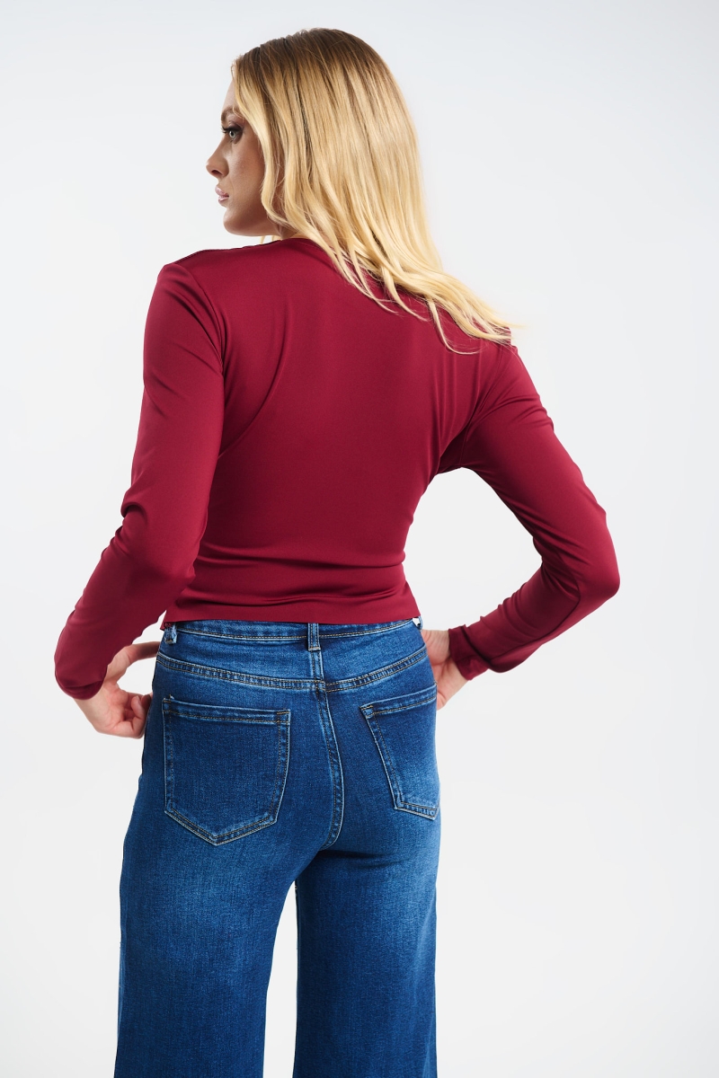 Τόπ Με V Ασύμετρο