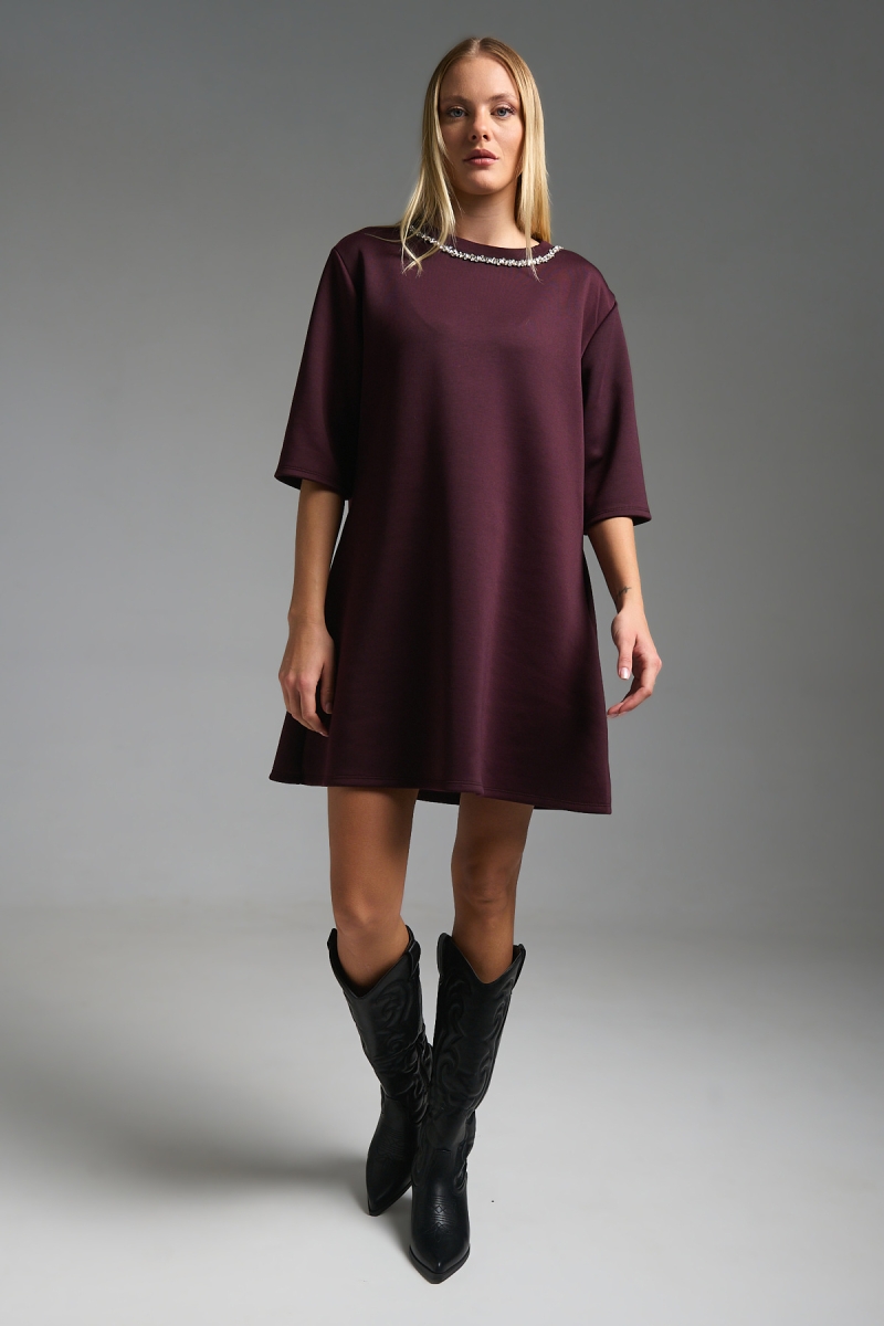 Φόρεμα Μίνι Κοντομάνικο Με Στρας Κολιέ