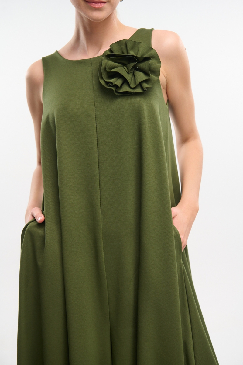 Oversized Jumpsuit With Brooch