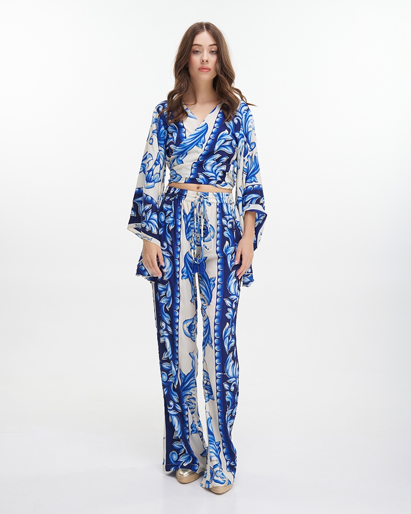 Ble Floral Top With Bell Sleeves