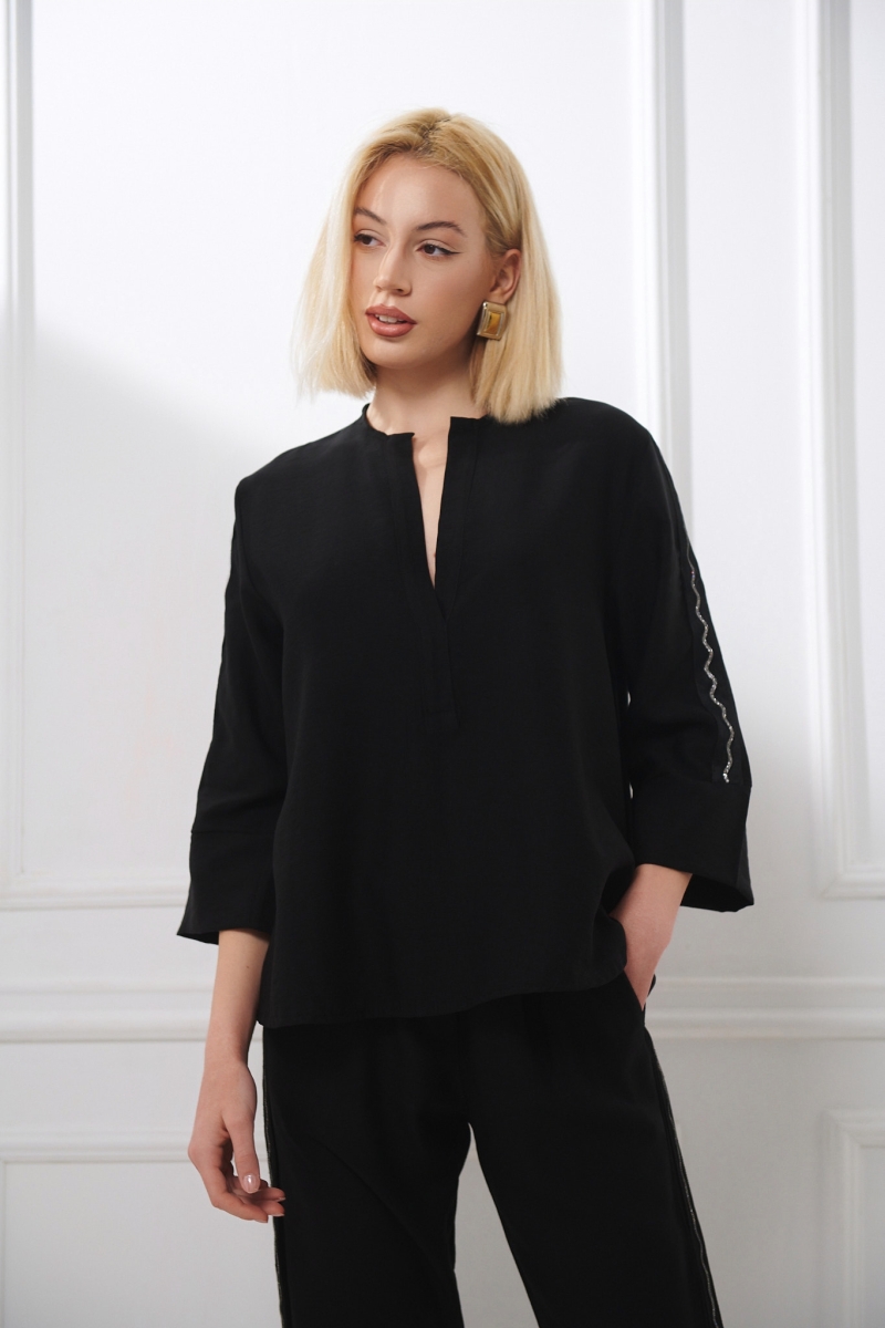 Kelly's Blouse With Rhinestones