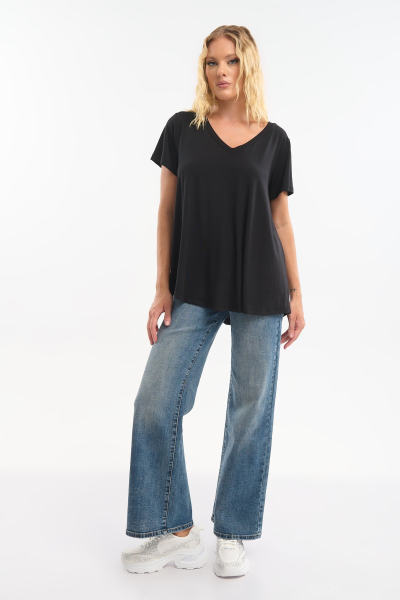 Kelly’s V-Neck T-shirt in Relaxed Fit