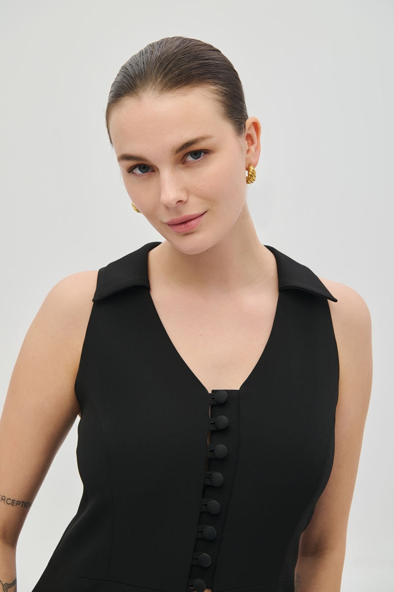 De Javu Tailored Vest with Buttons
