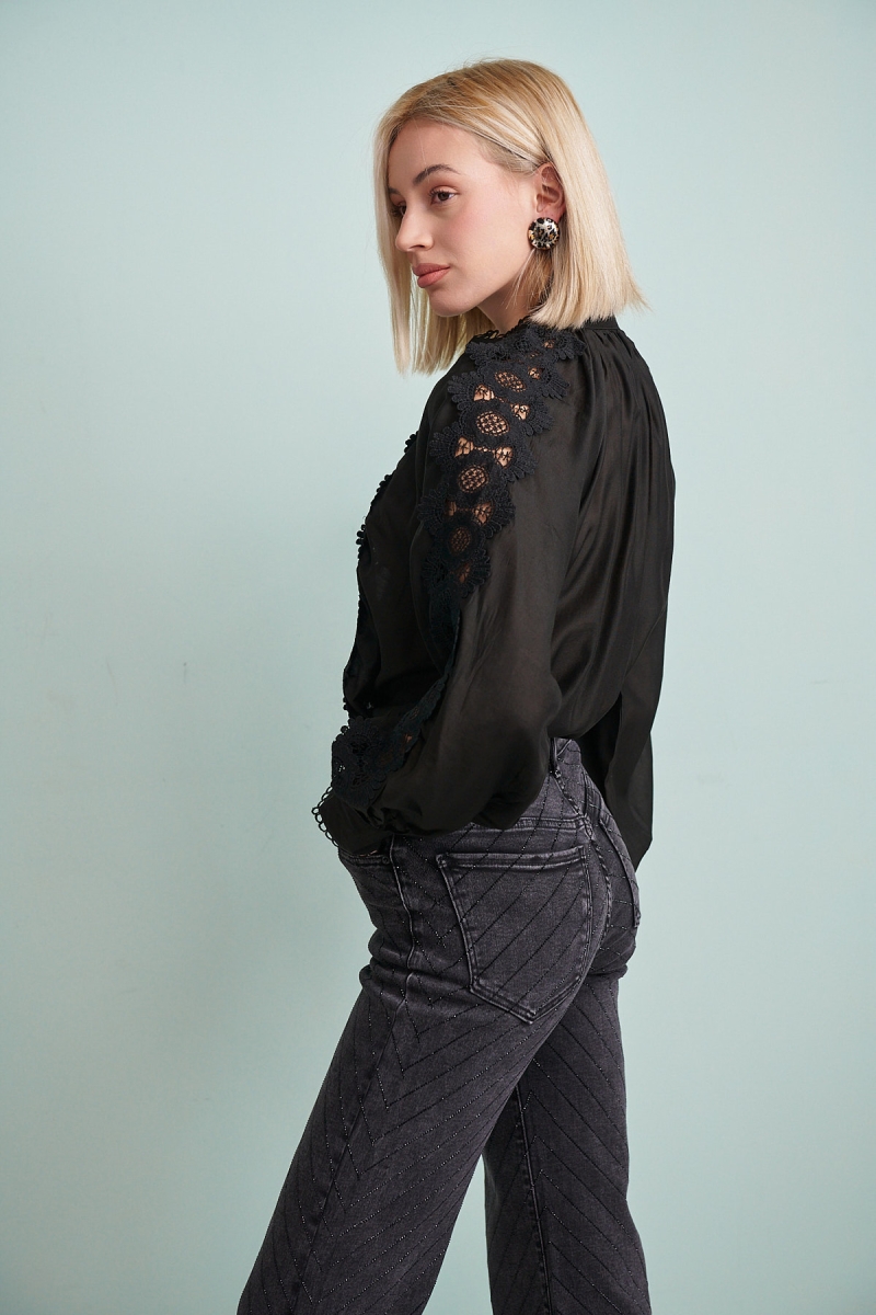 Shirt With Lace Details